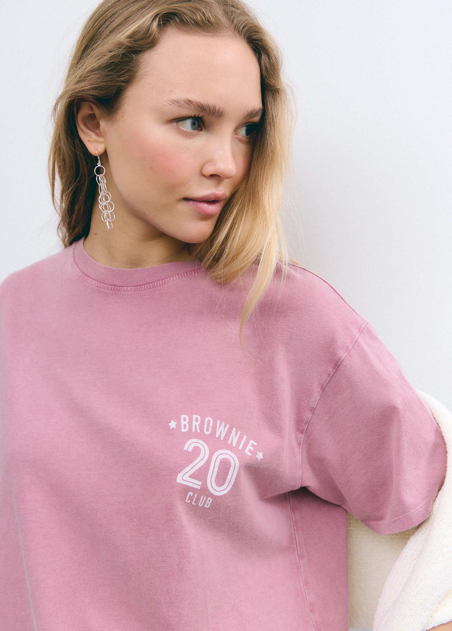 Camiseta oversized texto...