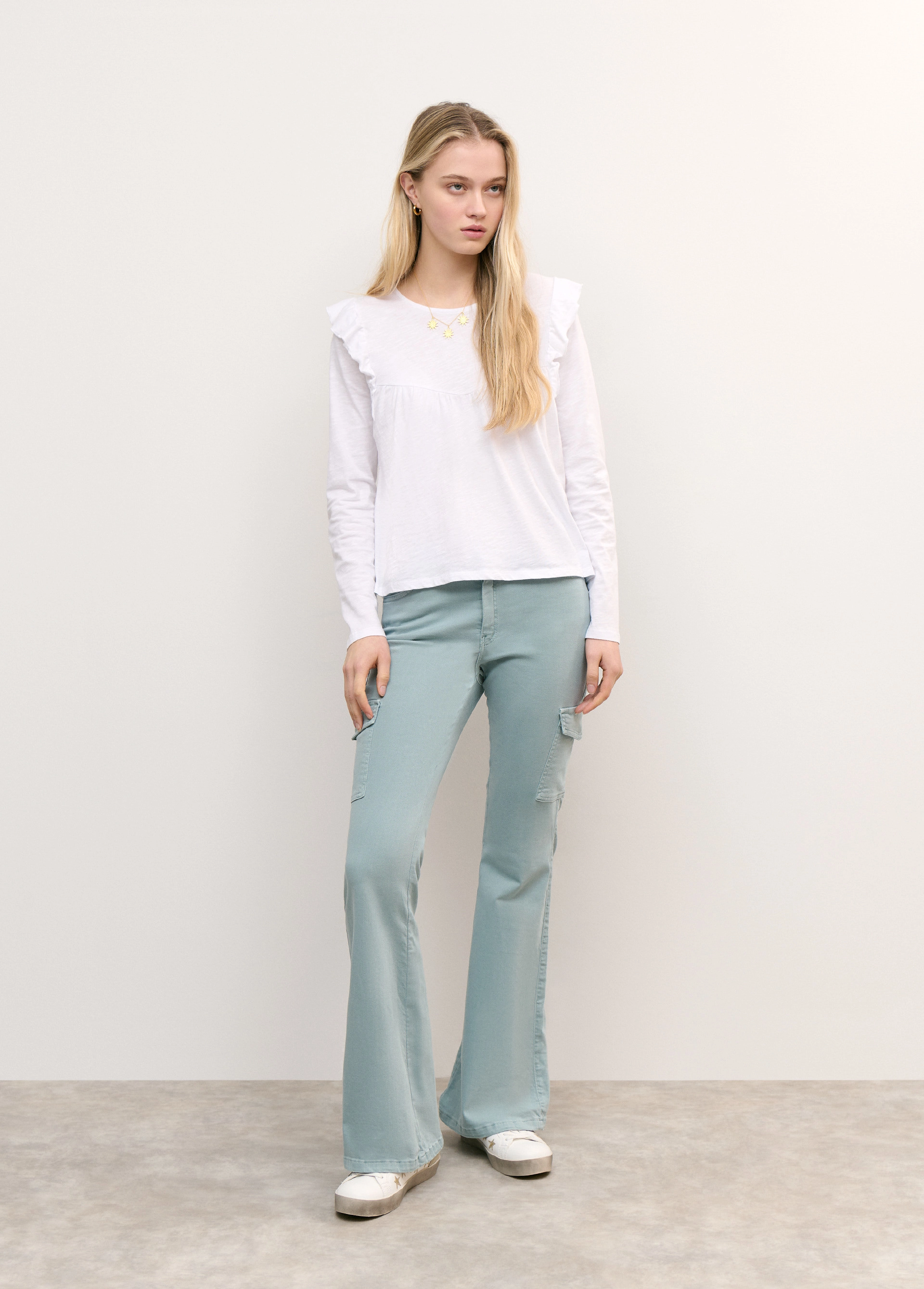 Pantaloni flare cargo