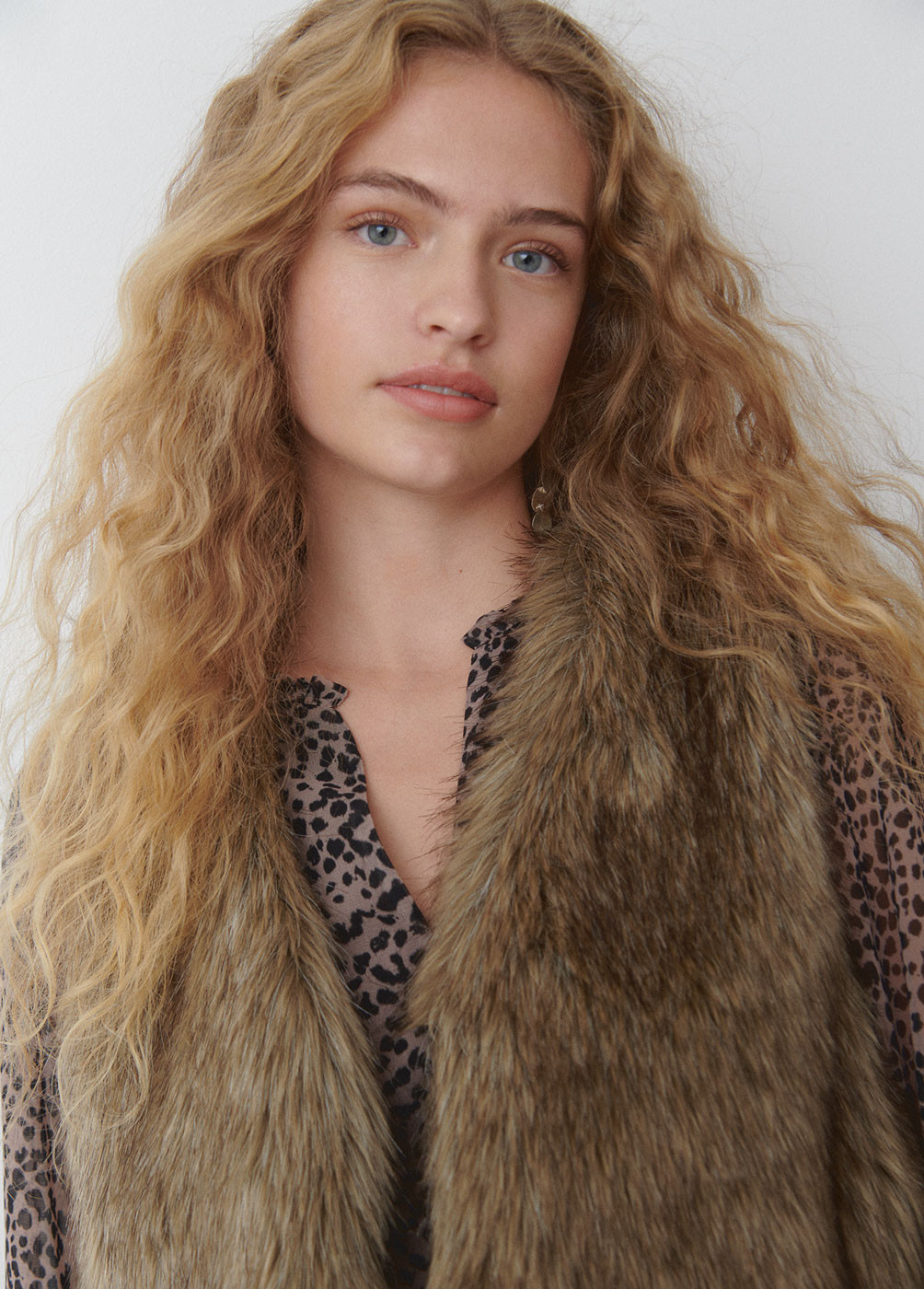 Faux fur hot sale coat gilet