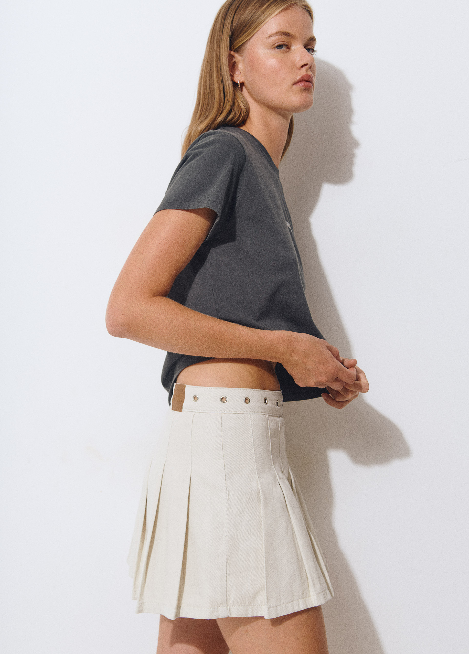 Eyelets box pleat skirt BROWNIE