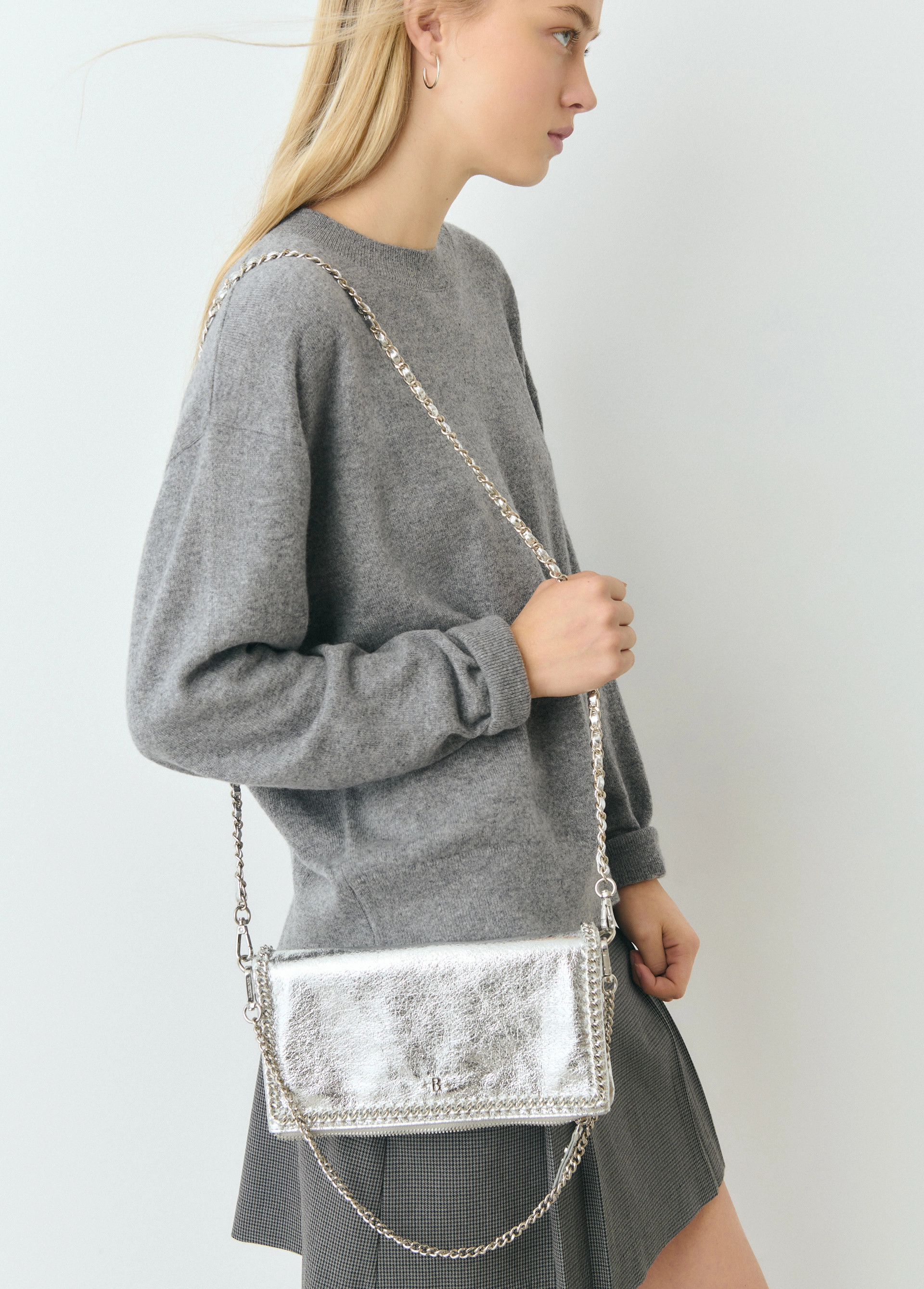 Chain flap bag