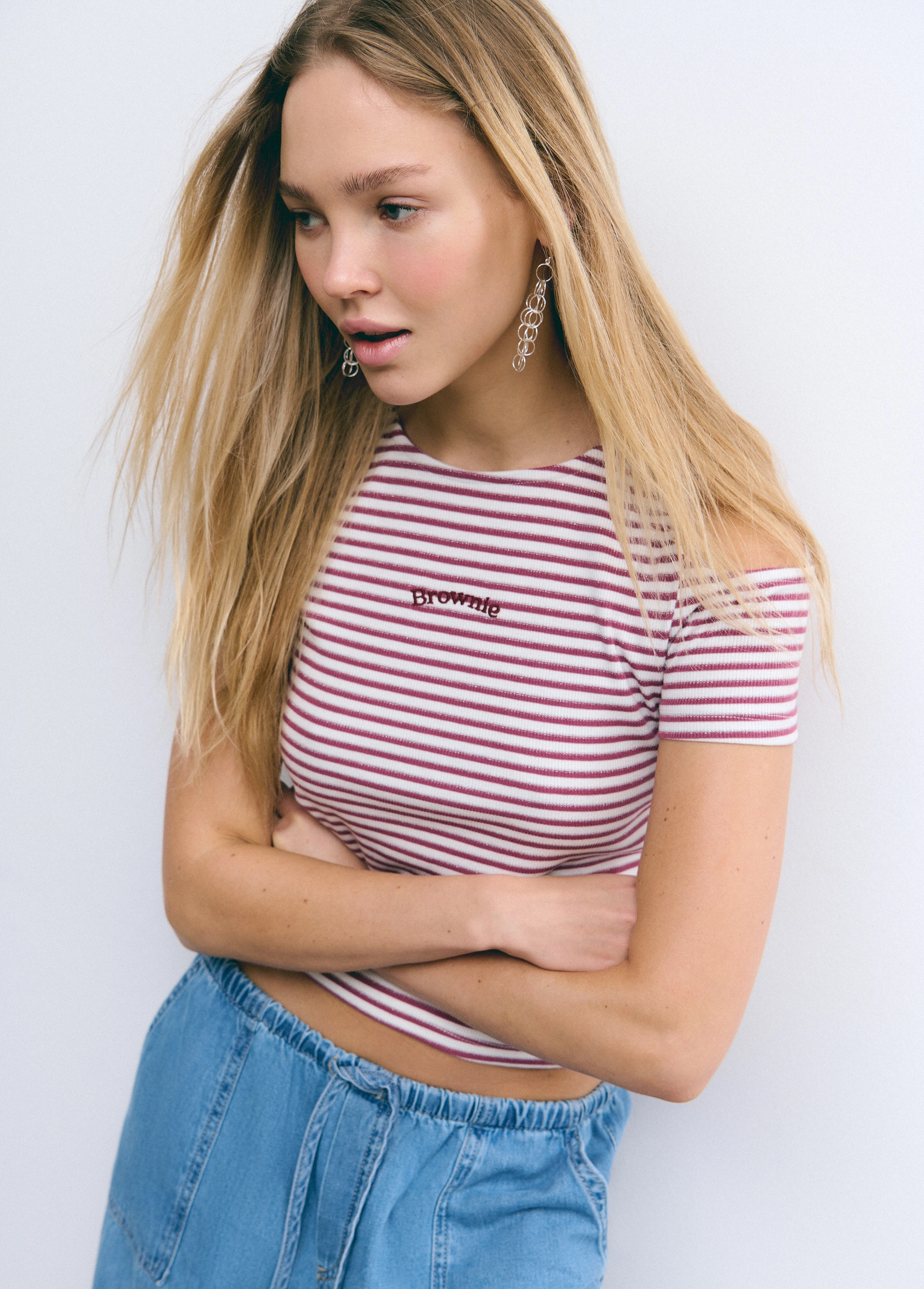 Striped t-shirt cut-out...